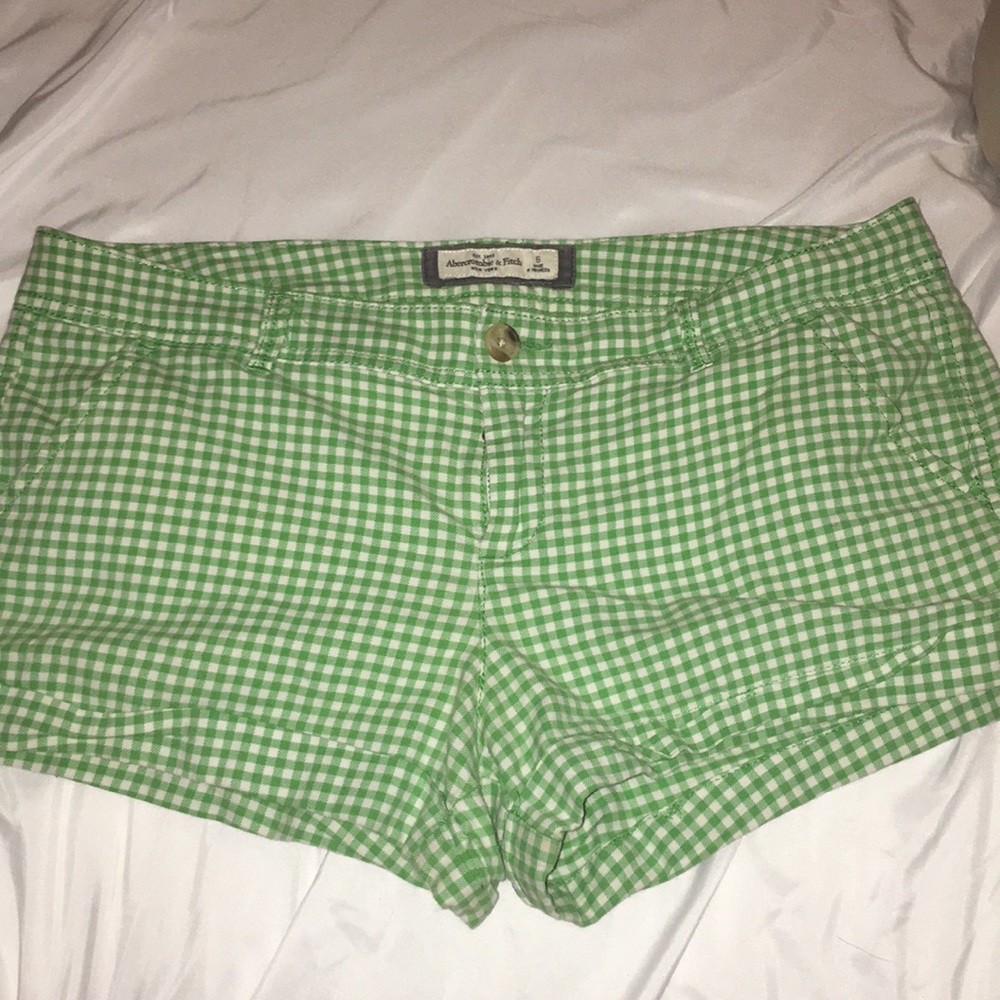 Abercrombie green plaid shorts